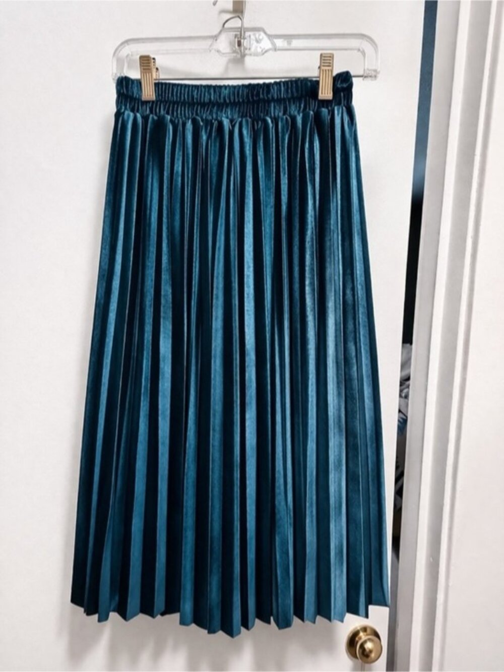 Pleated Midi Skirt in Teal Blue - Picture 3 of 4
